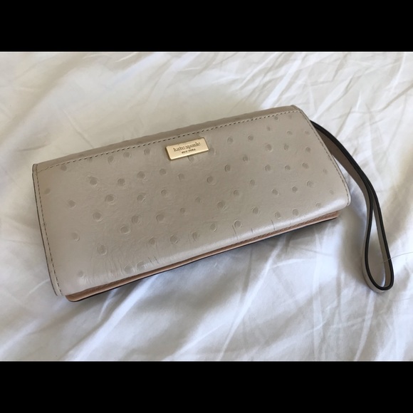 NWT Cream Kate spade wristlet/wallet - Picture 5 of 7